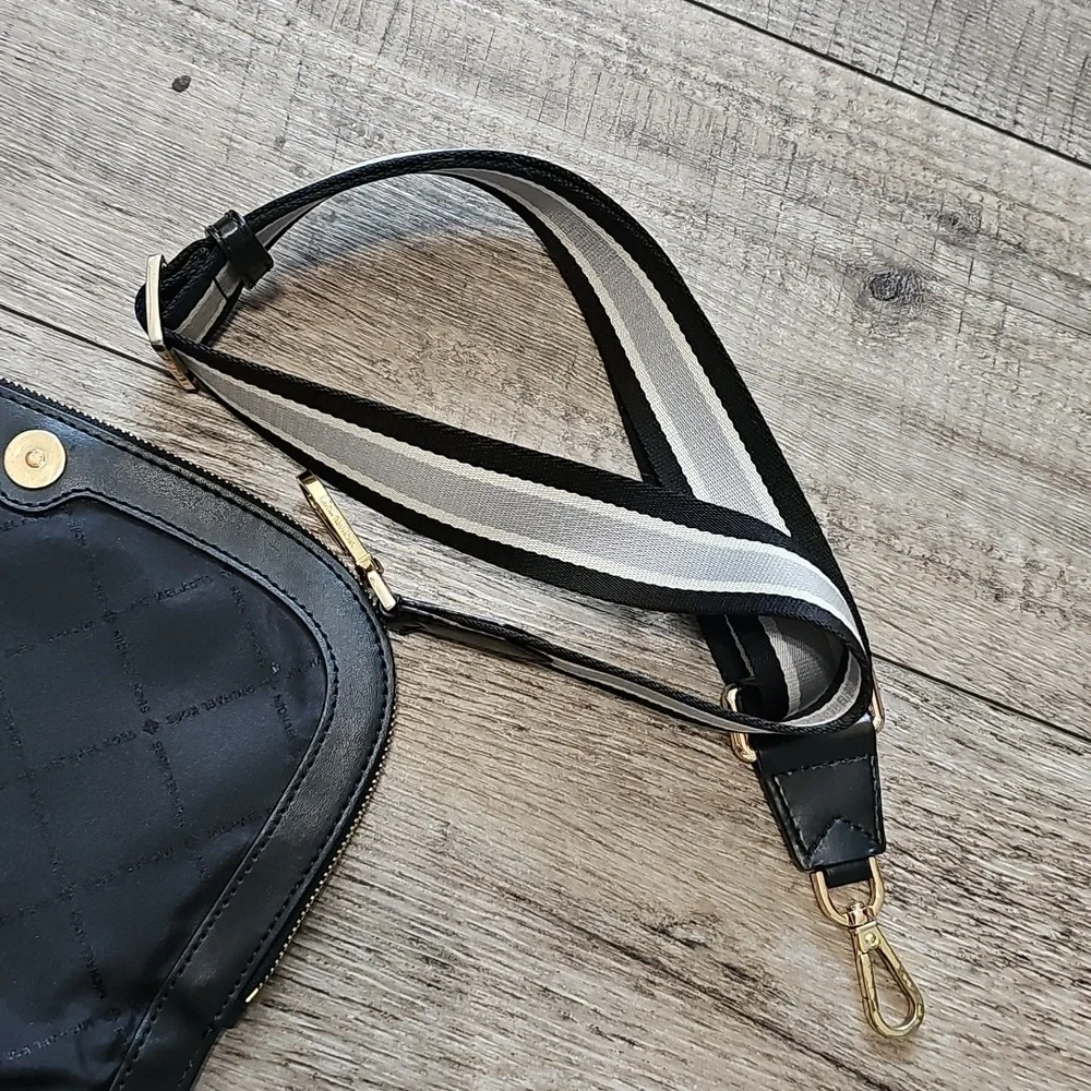Michael Kors Bedford Flap Crossbody Signature khaki black Bag